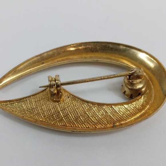Vintage Prong Set Rhinestone Pin Gold Plated Metal Mid Century Modern - Picture 6 of 6